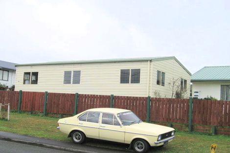Photo of property in 2 Baverstock Road, Nawton, Hamilton, 3200