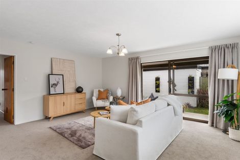 Photo of property in 2/260 Lincoln Road, Addington, Christchurch, 8024