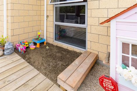 Photo of property in 208 Mazengarb Road, Paraparaumu, 5032