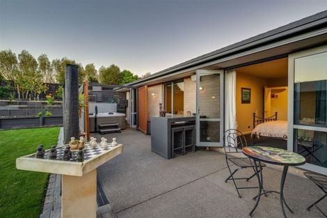 Photo of property in 31 Davaar Crescent, Broomfield, Christchurch, 8042