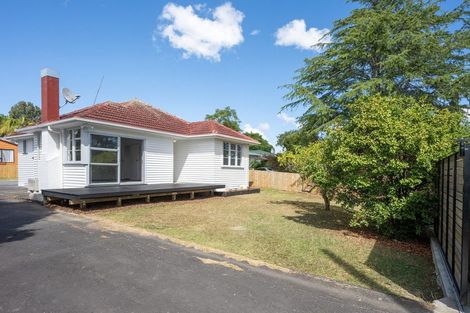 Photo of property in 494 Swanson Road, Ranui, Auckland, 0612