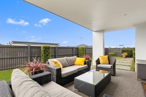 Photo of property in 54 Penetaka Heights, Pyes Pa, Tauranga, 3112