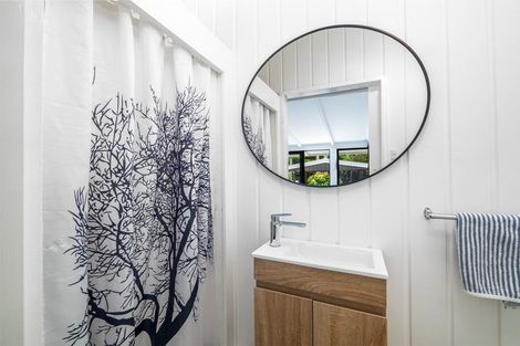 Photo of property in 28 Florance Avenue, Russell, 0202