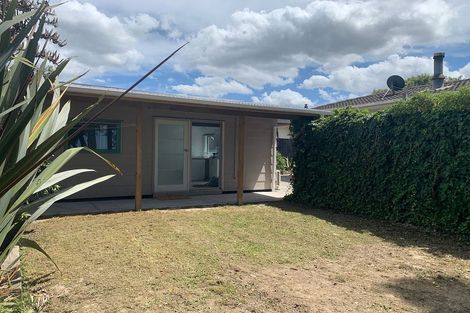 Photo of property in 49a Helena Street, Massey, Auckland, 0614