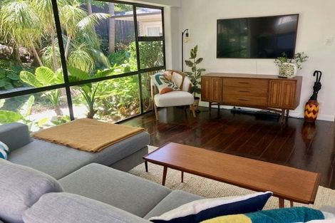 Photo of property in 1/37 Wolsley Avenue, Milford, Auckland, 0620