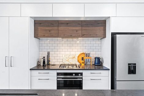 Photo of property in 91 Karepiro Drive, Stanmore Bay, Whangaparaoa, 0932