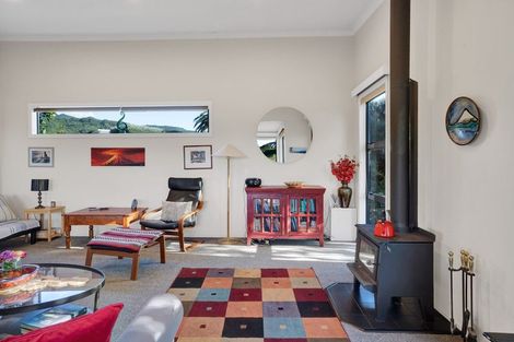 Photo of property in 127 Wairau Road, Oakura, 4314