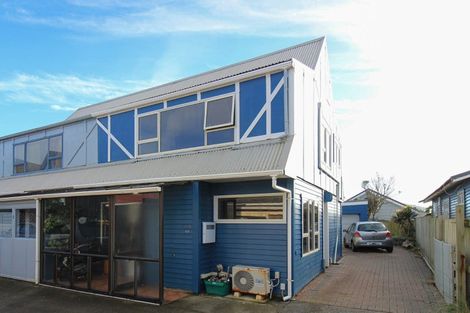 Photo of property in 30f4 Lyall Parade, Lyall Bay, Wellington, 6022