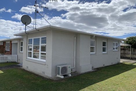 Photo of property in 10 Eton Place, Levin, 5510