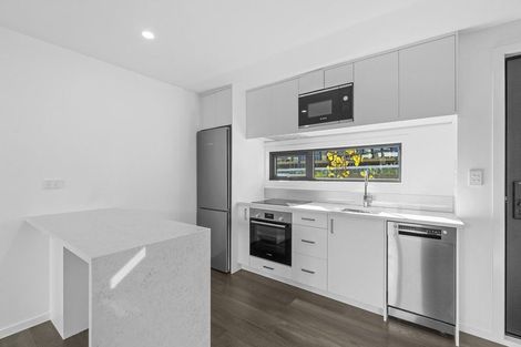 Photo of property in 11 Te Puketoka Lane, Mangere, 2022