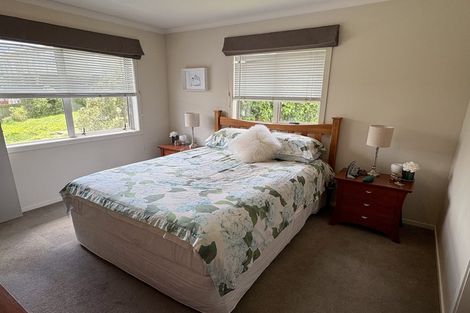 Photo of property in 24a Taylor Terrace, Tawa, Wellington, 5028