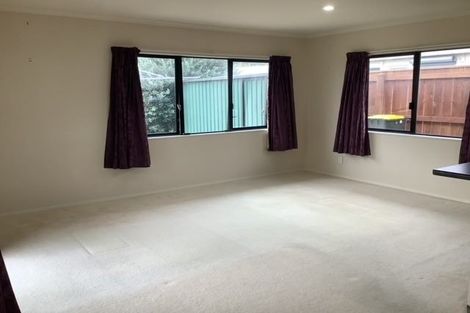 Photo of property in 37 De Menech Grove, Avalon, Lower Hutt, 5011