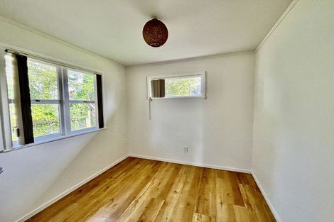 Photo of property in 19 Spence Road, Henderson, Auckland, 0612