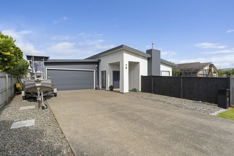 Photo of property in 44 Kotuku Drive, Paraparaumu Beach, Paraparaumu, 5032
