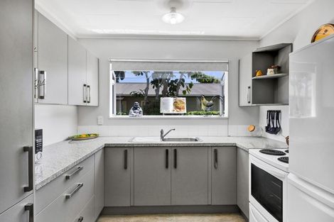 Photo of property in 30 Hobart Drive, Spotswood, New Plymouth, 4310