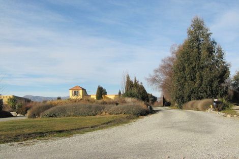 Photo of property in 76b Golf Course Road, Wanaka, 9305