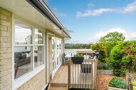 Photo of property in 3/10 Coroglen Avenue, Birkenhead, Auckland, 0626