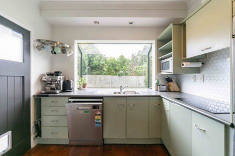 Photo of property in 48 Braid Road, St Andrews, Hamilton, 3200