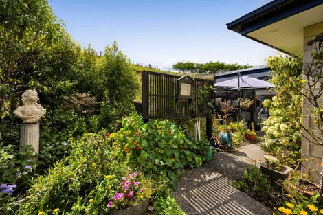 Photo of property in 2 Te Ara Karoiroa Road, 4374