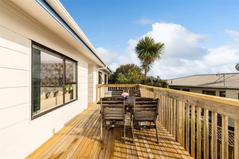 Photo of property in 25 Clearview Heights, Ranui, Auckland, 0612