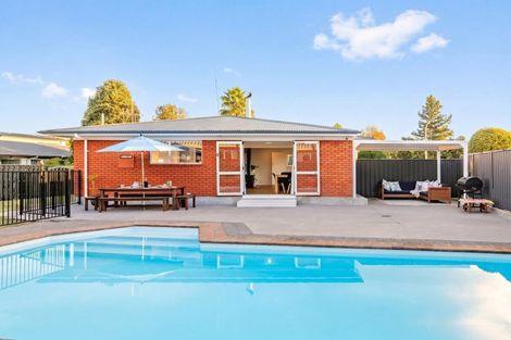Photo of property in 17 Seamer Place, St Andrews, Hamilton, 3200
