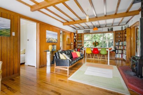 Photo of property in 169 Scenic Drive, Titirangi, Auckland, 0604