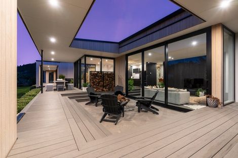 Photo of property in 1 Mcrae Rise, Wanaka, 9305