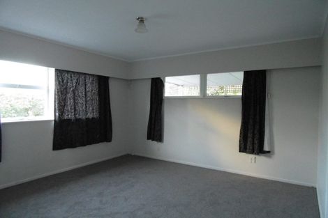 Photo of property in 8 Merchant Avenue, Te Atatu South, Auckland, 0610