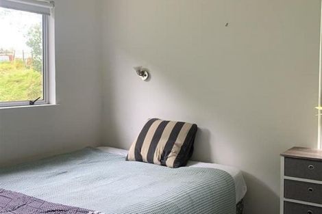 Photo of property in 23 Saint Ives Grove, Whalers Gate, New Plymouth, 4310