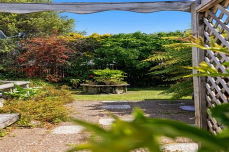 Photo of property in 6 Lillian Place, Orewa, 0931