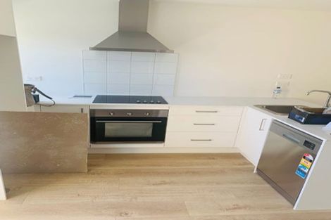 Photo of property in 7/6 South Pacific Place, Henderson, Auckland, 0612