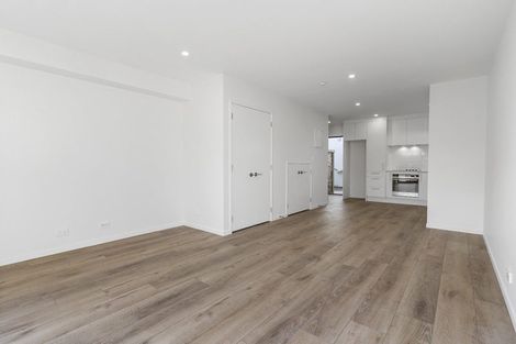 Photo of property in 2f Stokes Avenue, Te Atatu Peninsula, Auckland, 0610