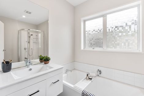 Photo of property in 2a Sylvan Avenue, Waikanae, 5036