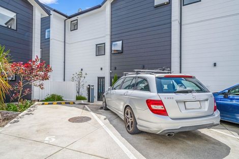 Photo of property in 3/2 Jadewynn Drive, Massey, Auckland, 0614