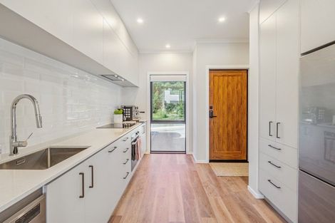 Photo of property in 18 Joseph Bolton Crescent, Wallaceville, Upper Hutt, 5018