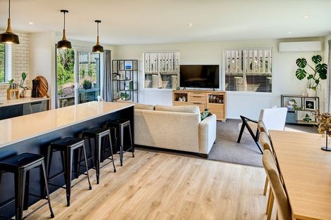 Photo of property in 10 Topsail Way, Whitby, Porirua, 5024