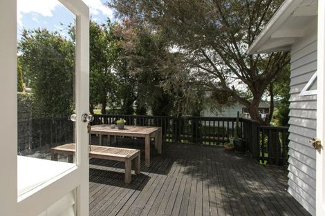 Photo of property in 31 Domain Road, Waipawa, 4210