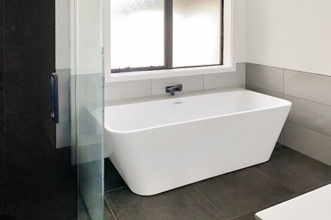 Photo of property in 8 Gladys Place, Levin, 5510