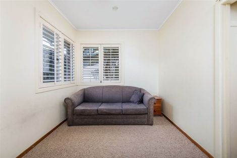 Photo of property in 9 Paton Avenue, Te Atatu South, Auckland, 0610