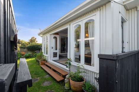 Photo of property in 8 Omata Road, Westown, New Plymouth, 4310