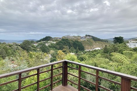 Photo of property in 108 Ruskin Road, Newlands, Wellington, 6037