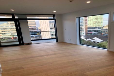 Photo of property in Frank Sargeson Apts, 405/80 Anzac Street, Takapuna, Auckland, 0622