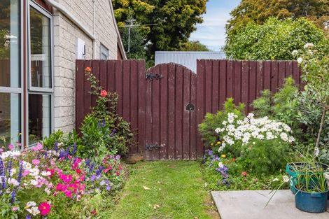 Photo of property in 1/5 Hythe Lane, Saint Martins, Christchurch, 8022