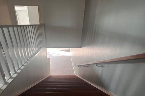 Photo of property in 10/3 Severn Street, Island Bay, Wellington, 6023