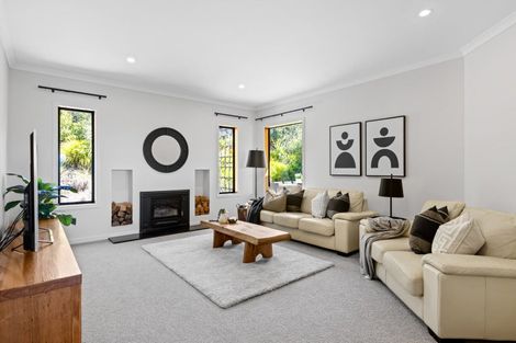Photo of property in 15 Joblin Road, Wainui, Silverdale, 0994