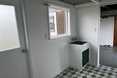 Photo of property in 2/5 Carolyn Street, Manukau, Auckland, 2025