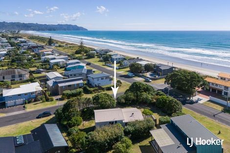 Photo of property in 66 Bway Road, Waihi Beach, 3611
