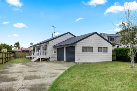 Photo of property in 122 Florence Avenue, Orewa, 0931