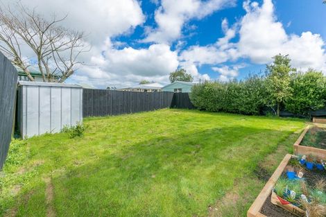 Photo of property in 11 Pringle Place, Nawton, Hamilton, 3200