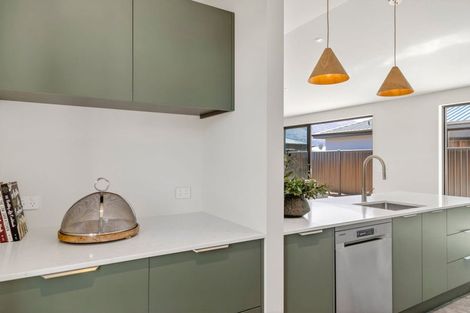 Photo of property in 22 Gillespie Street, Lake Hawea, 9382